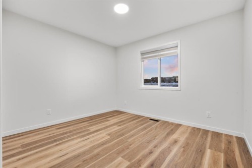 353 Herron Mews Ne, Calgary, AB - Indoor Photo Showing Other Room