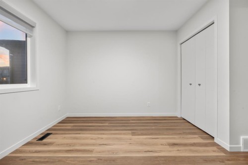 353 Herron Mews Ne, Calgary, AB - Indoor Photo Showing Other Room