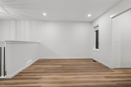 353 Herron Mews Ne, Calgary, AB - Indoor Photo Showing Other Room