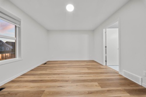 353 Herron Mews Ne, Calgary, AB - Indoor Photo Showing Other Room