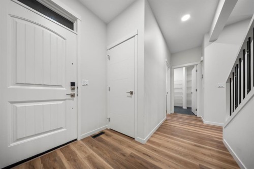 353 Herron Mews Ne, Calgary, AB - Indoor Photo Showing Other Room