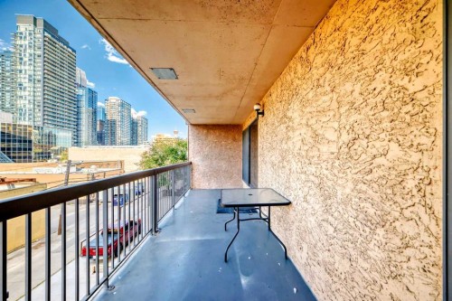 308-718 12 Avenue Sw, Calgary, AB - Outdoor With Balcony