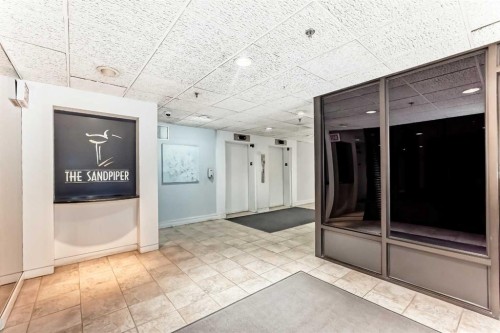 308-718 12 Avenue Sw, Calgary, AB - Indoor Photo Showing Other Room