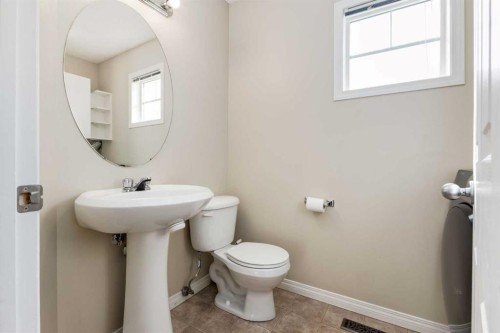 79 Copperfield Court Se, Calgary, AB - Indoor Photo Showing Bathroom