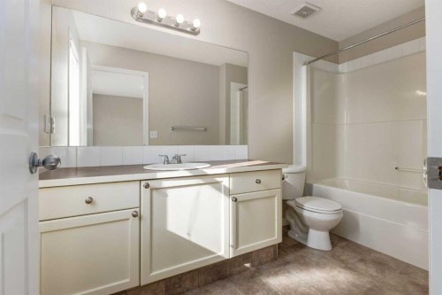 79 Copperfield Court Se, Calgary, AB - Indoor Photo Showing Bathroom