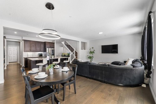 308 Lucas Way Nw, Calgary, AB - Indoor