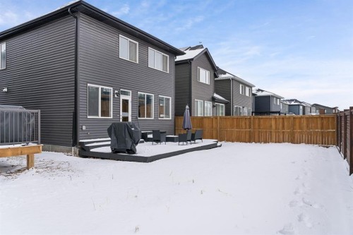 308 Lucas Way Nw, Calgary, AB - Outdoor