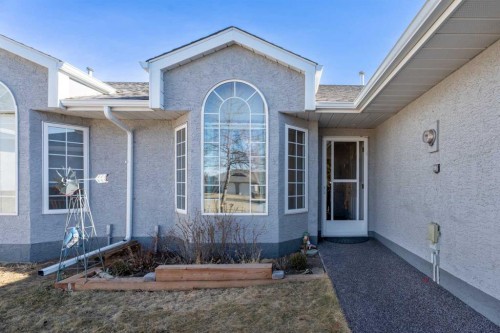 13 Park Ln Place, Strathmore, AB - Outdoor With Exterior