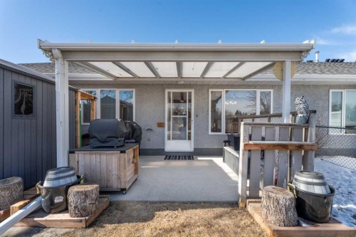 13 Park Ln Place, Strathmore, AB - Outdoor With Deck Patio Veranda