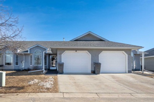 13 Park Ln Place, Strathmore, AB - Outdoor With Facade