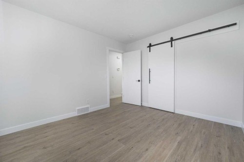 4249 Catalina Boulevard Ne, Calgary, AB - Indoor Photo Showing Other Room