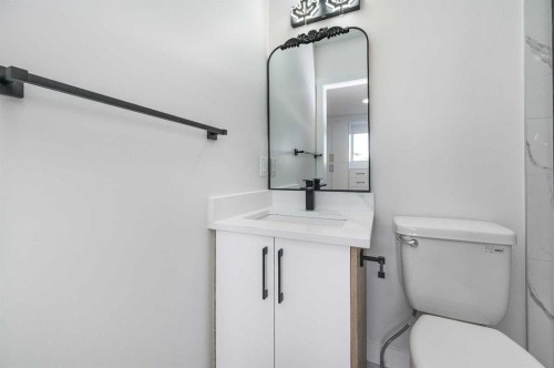 4249 Catalina Boulevard Ne, Calgary, AB - Indoor Photo Showing Bathroom