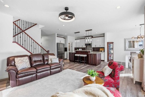 30 Ranchers Crescent, Okotoks, AB - Indoor Photo Showing Living Room