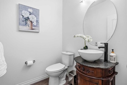 30 Ranchers Crescent, Okotoks, AB - Indoor Photo Showing Bathroom