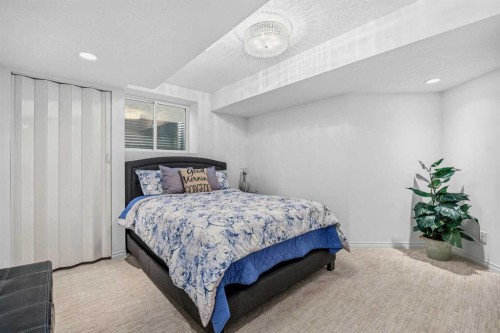 30 Ranchers Crescent, Okotoks, AB - Indoor Photo Showing Bedroom