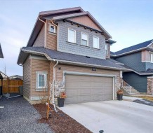 2129 Ravensdun Crescent SE Airdrie, AB T4A 3K3