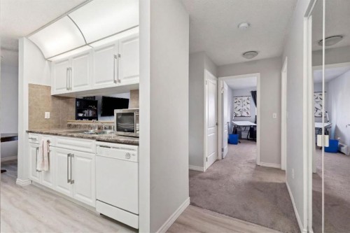 412-11 Dover Point Se, Calgary, AB - Indoor Photo Showing Kitchen