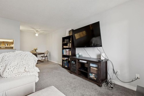 412-11 Dover Point Se, Calgary, AB - Indoor