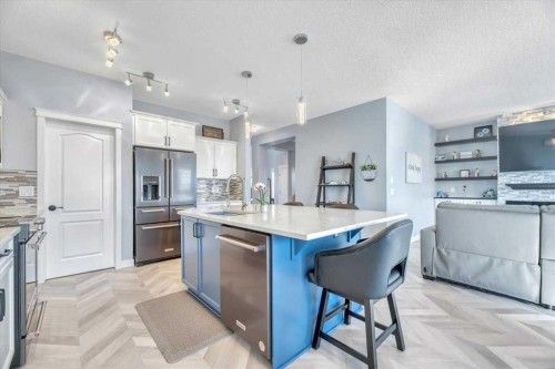 260 Ranch Close, Strathmore, AB - Indoor Photo Showing Kitchen With Upgraded Kitchen