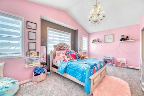 260 Ranch Close, Strathmore, AB - Indoor Photo Showing Bedroom