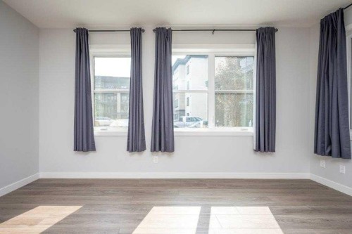 3103-80 Greenbriar Place Nw, Calgary, AB - Indoor Photo Showing Other Room