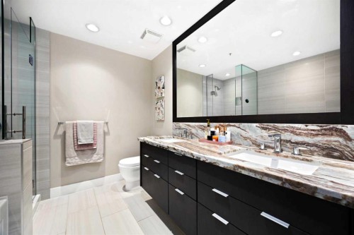 574 Riverfront Lane Se, Calgary, AB - Indoor Photo Showing Bathroom