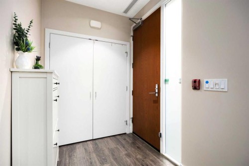 574 Riverfront Lane Se, Calgary, AB - Indoor Photo Showing Other Room