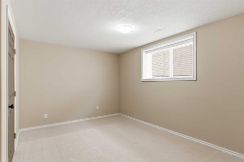 1151 Westmount Drive, Strathmore, AB - Indoor Photo Showing Other Room