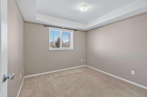 302-8 Bayside Place, Strathmore, AB - Indoor Photo Showing Other Room