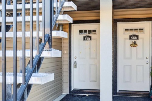 302-8 Bayside Place, Strathmore, AB - Outdoor With Exterior