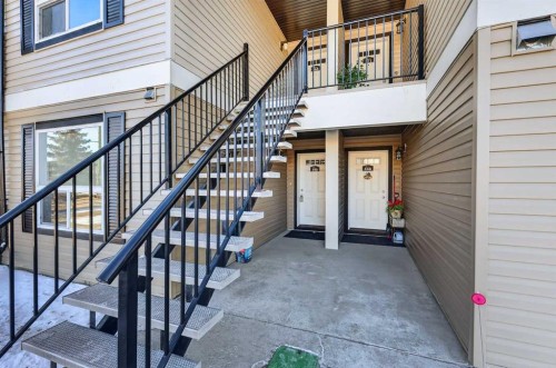 302-8 Bayside Place, Strathmore, AB - Outdoor With Exterior