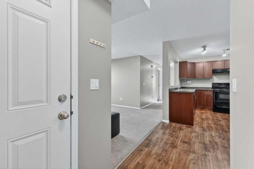 302-8 Bayside Place, Strathmore, AB - Indoor