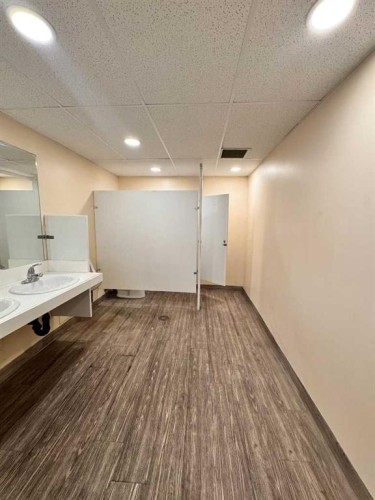 310 Centre Street Se, Calgary, AB 