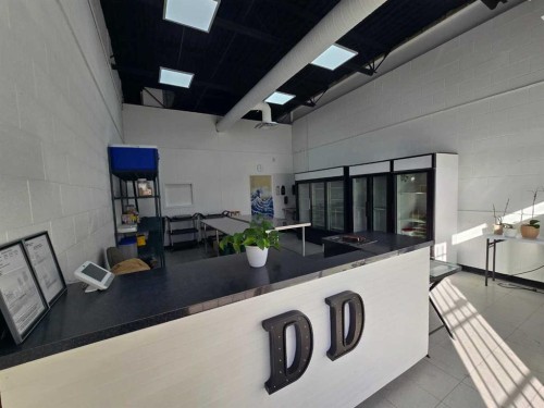 3132 26 Street Ne, Calgary, AB 