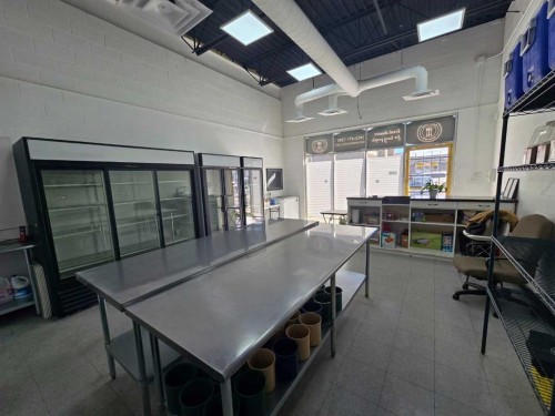 3132 26 Street Ne, Calgary, AB 