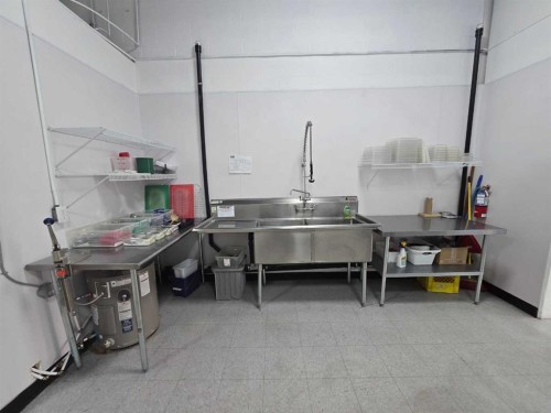 3132 26 Street Ne, Calgary, AB 