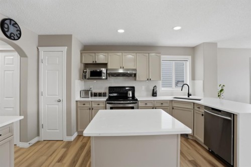 235 Coville Close Ne, Calgary, AB - Indoor Photo Showing Kitchen