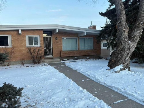 10212 7 Street Sw, Calgary, AB - Outdoor