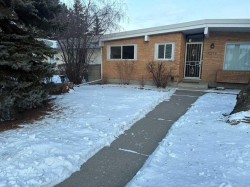 10212 7 Street SW Calgary, AB T2W 0G3
