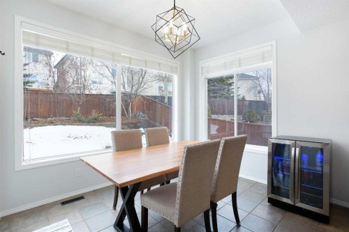 54 Springborough Point Sw, Calgary, AB - Indoor Photo Showing Dining Room
