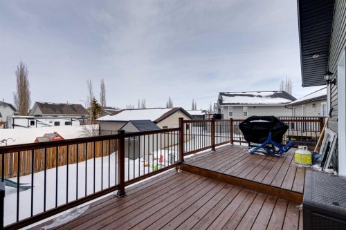 48 Hawthorn Way Ne, Olds, AB - Outdoor With Exterior