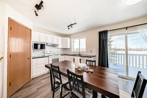 136 Citadel Crest Circle Nw, Calgary, AB - Indoor