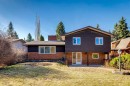 7223 Bow Crescent Nw, Calgary, AB  - Outdoor 