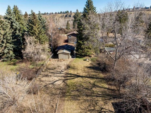 7223 Bow Crescent Nw, Calgary, AB - Outdoor With View