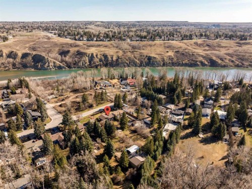 7223 Bow Crescent Nw, Calgary, AB - Outdoor With View