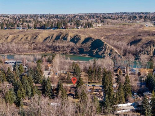 7223 Bow Crescent Nw, Calgary, AB - Outdoor With View