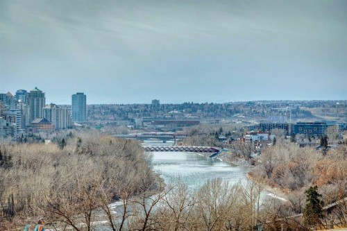 228 Crescent Road Nw, Calgary, AB - Outdoor With View