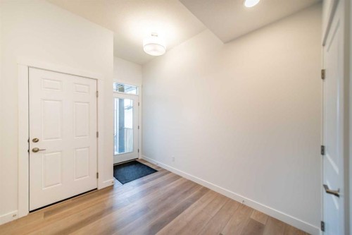 73 Royston Grove Nw, Calgary, AB - Indoor Photo Showing Other Room