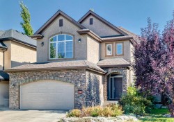 70 Tuscany Glen Way NW Calgary, AB T3L 2V9