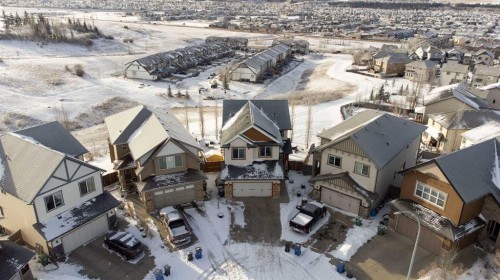 48 Heritage Green  Cochrane, AB T4C 0L3